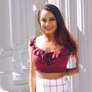 Meet your Posher, Aliya